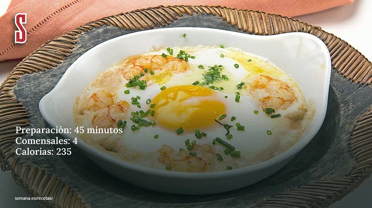 Vídeo Receta: Huevos al plato con gambas