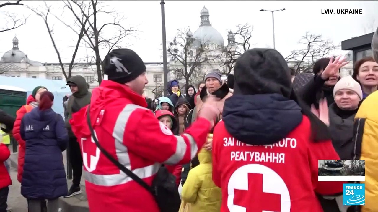 War in Ukraine : Mayor of Ukraine's Lviv appeals for help with flood of displaced people