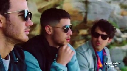 Chasing Happiness Tráiler VO