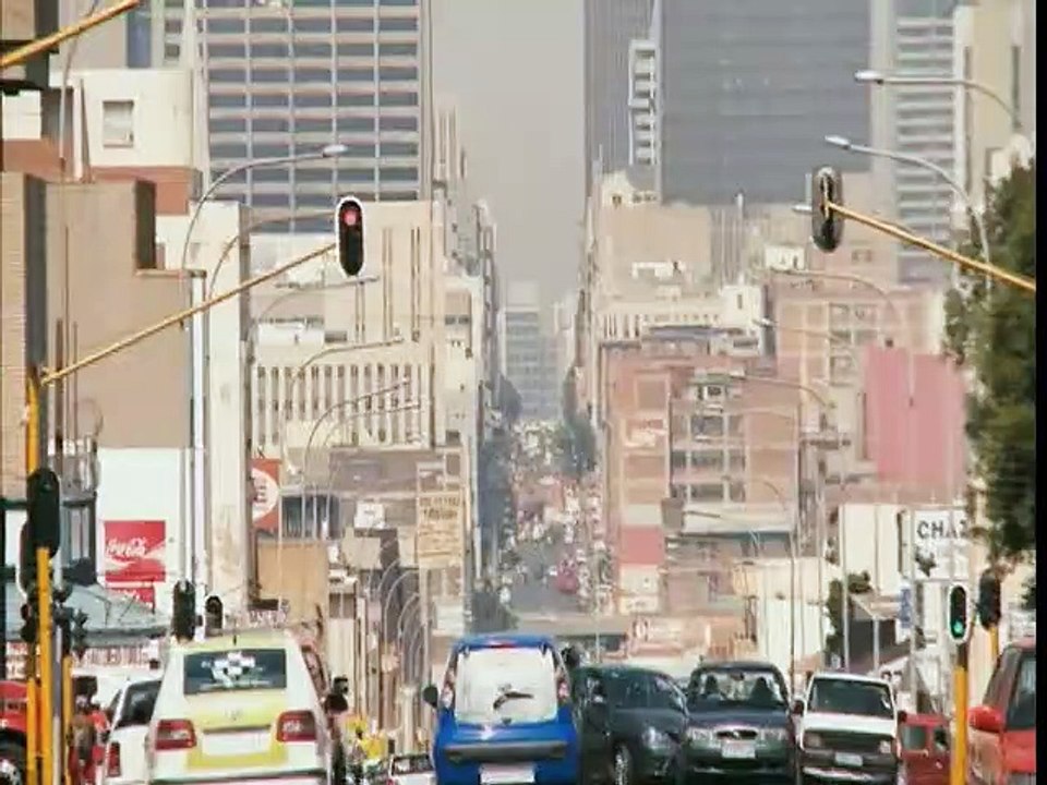 District 9 Videoclip (6) DF