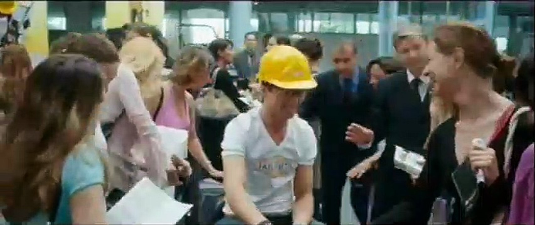 Auf der anderen Seite des Bettes Videoclip (12) DF