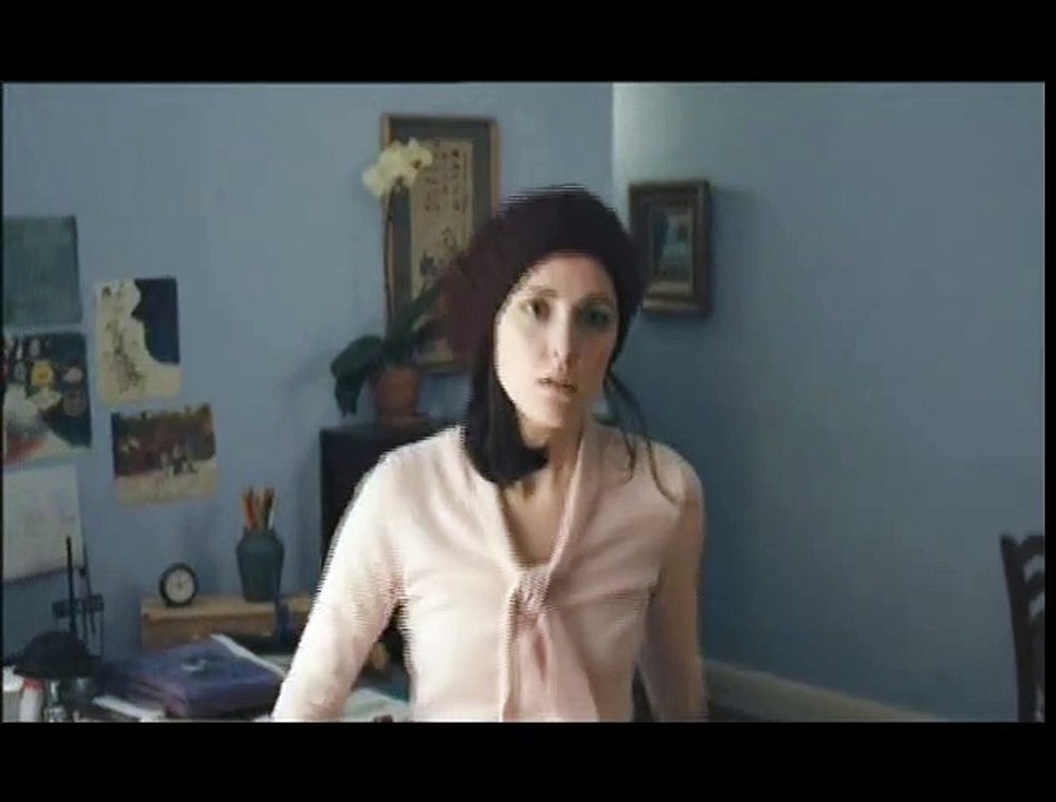 Adam - Eine Geschichte über zwei Fremde. Einer etwas merkwürdiger als der Andere Videoclip (5) DF