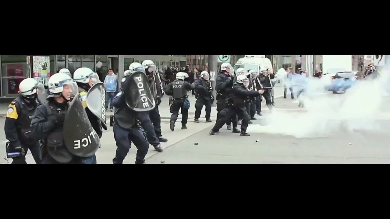 Aqueles que Fazem a Revolução pela Metade Apenas Cavam suas Próprias Covas Teaser Original