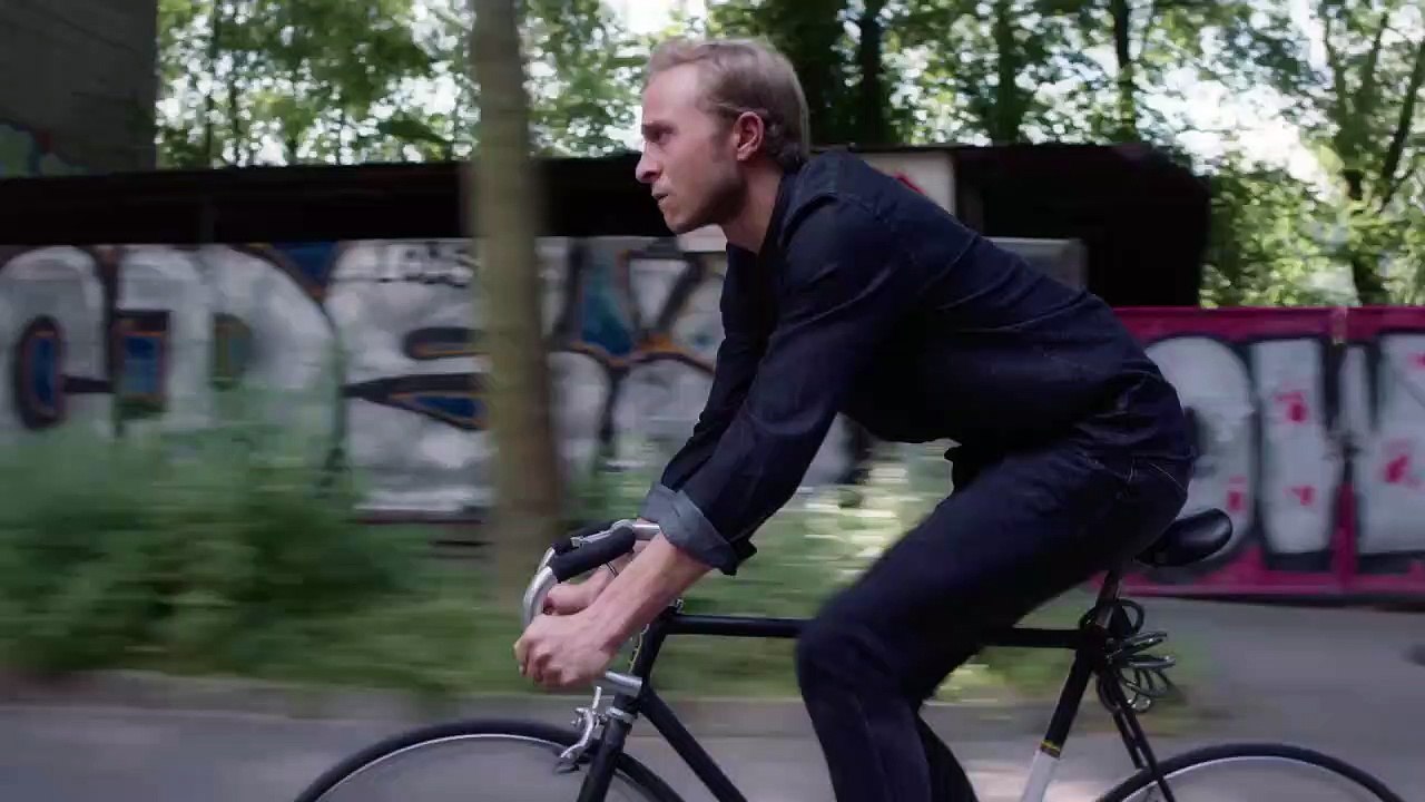 Deixem os Velhos Morrerem Trailer Original