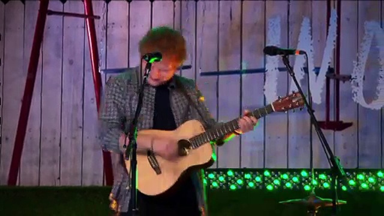 En tournée jusqu'à l'été 2018, Ed Sheeran claque la porte...
