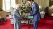 Queen's shows her true colours with tribute to Ukraine in meeting with Trudeau