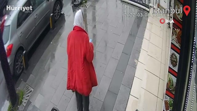 4 maskeli soyguncu, kuyumcudan 1 milyon lira değerinde ziynet eşyası çaldı