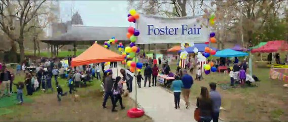 De Repente uma Família Trailer Original