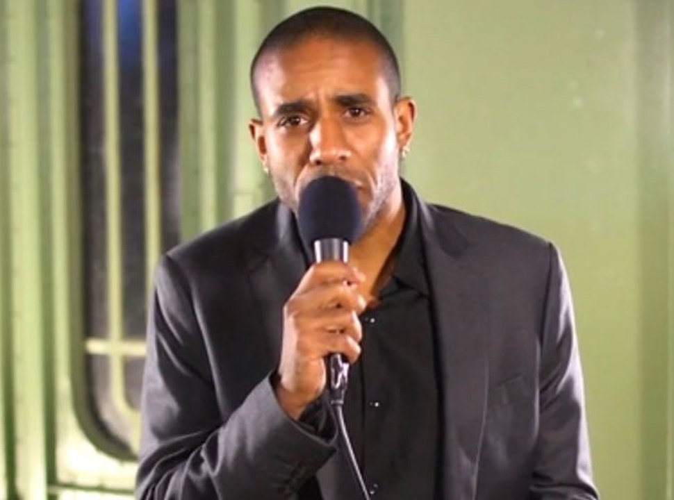 Exclu video : Nikos, Loup-Denis Elion, Sophie Thalmann… les stars chantent Noël !