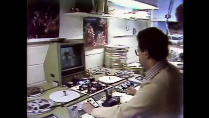 Mike Wallace Is Here Tráiler VO