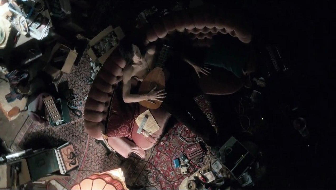 Only Lovers Left Alive Trailer DF