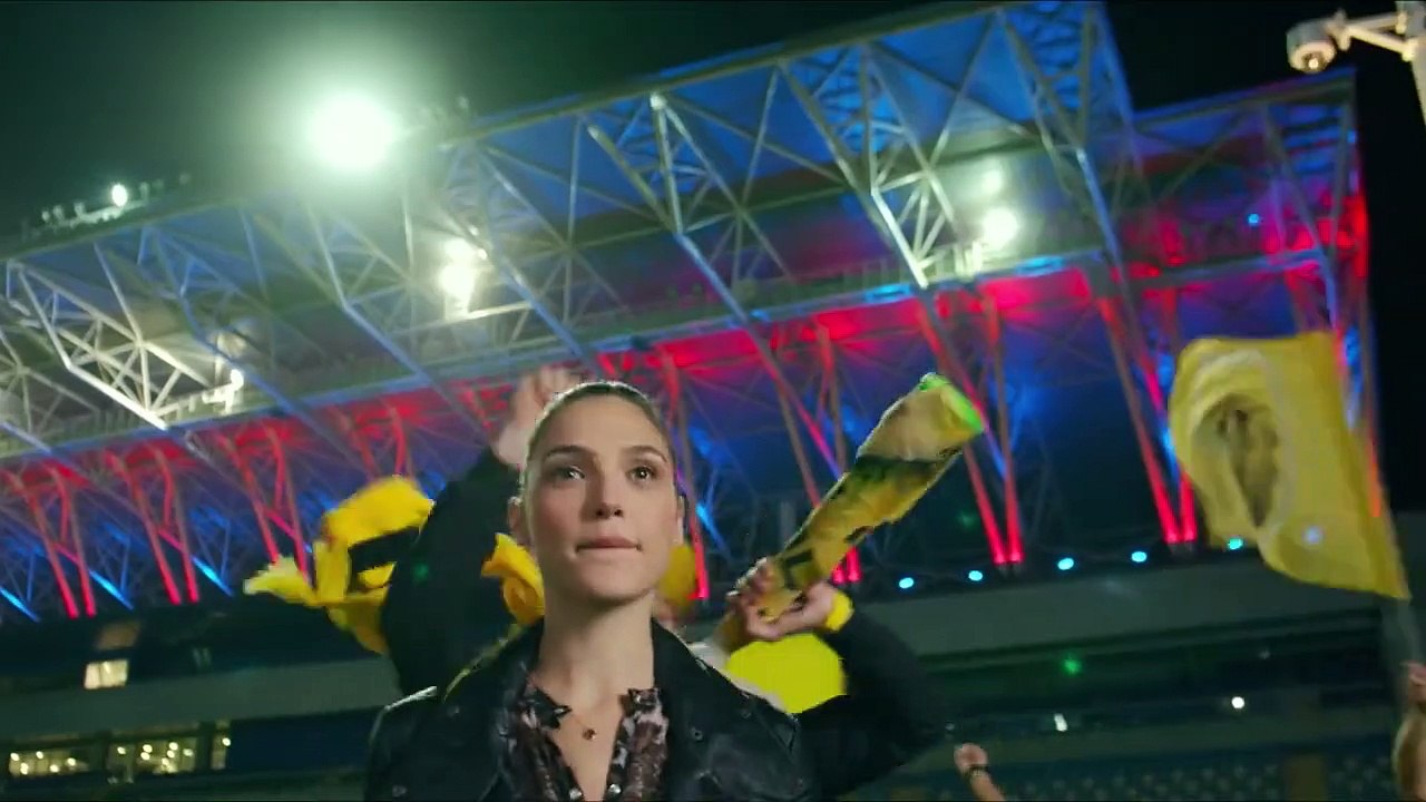 Amor em Jogo Trailer Legendado