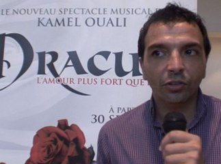 Vidéo : rencontre avec le casting Dracula, la nouvelle comédie musicale de Kamel Ouali !