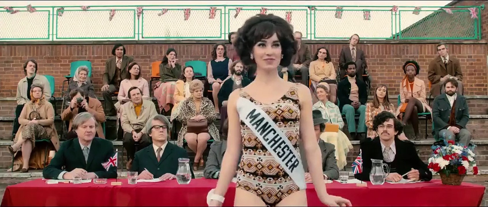 Rompiendo las normas Tráiler Español