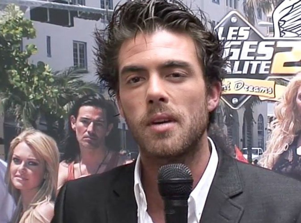 Exclu : Jonathan des Anges de la Télé Réalité 2 : "Je ne peux pas vous dire que j’aime Caroline mais (si) ! " (…) " Je vais continuer à aider Loana ! "