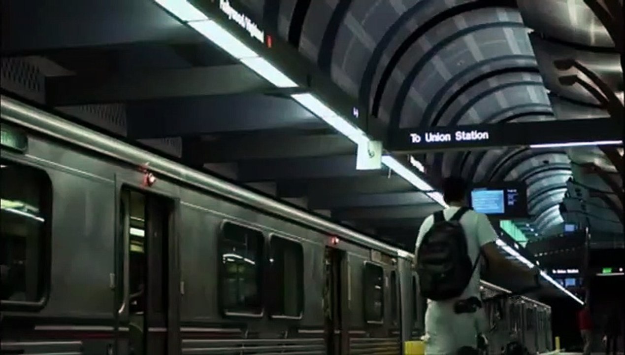 U-Bahn - Nächster Halt: Terror Trailer DF