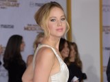 Exclu Vidéo : Jennifer Lawrence : une jolie princesse pour l'avant-première d'Hunger Games à Los Angeles !