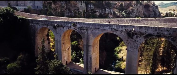 Sin tiempo para morir Tráiler