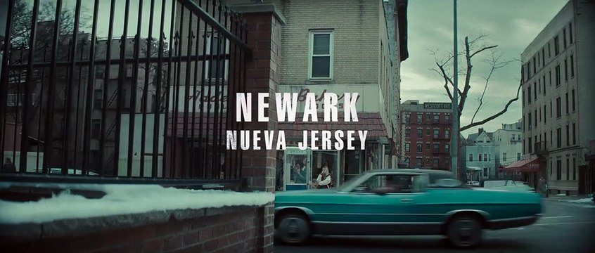 Santos criminales Tráiler