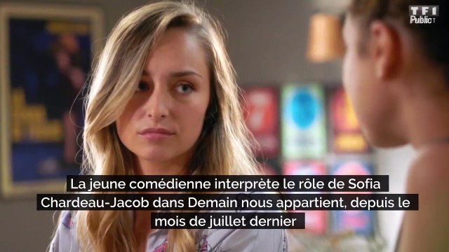 Demain nous appartient : Emma Smet reçoit la visite surprise de sa maman Estelle Lefébure