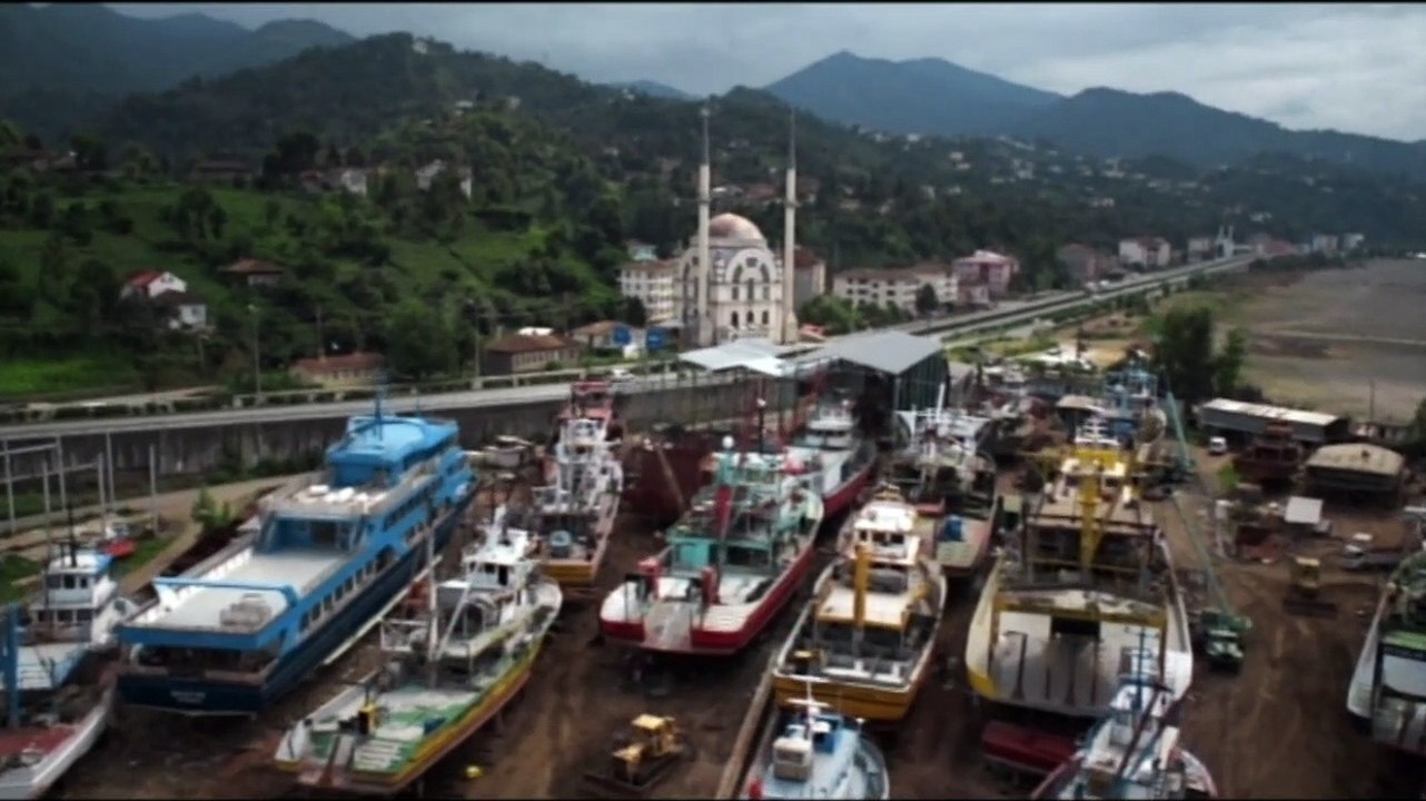 Müll im Garten Eden Trailer DF