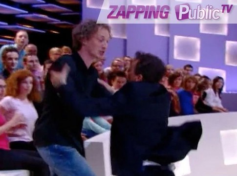 Zapping PublicTV n°515 : Elie Semoun : invité au Grand Journal, a-t-il été trop loin?