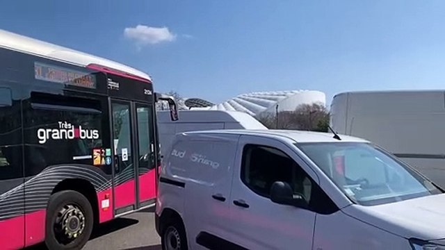 Les forains de La Plaine bloquent plusieurs axes routiers