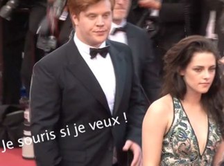 Exclu video : Cannes 2012 : une montée des marches huée et sifflée pour Kristen Stewart !