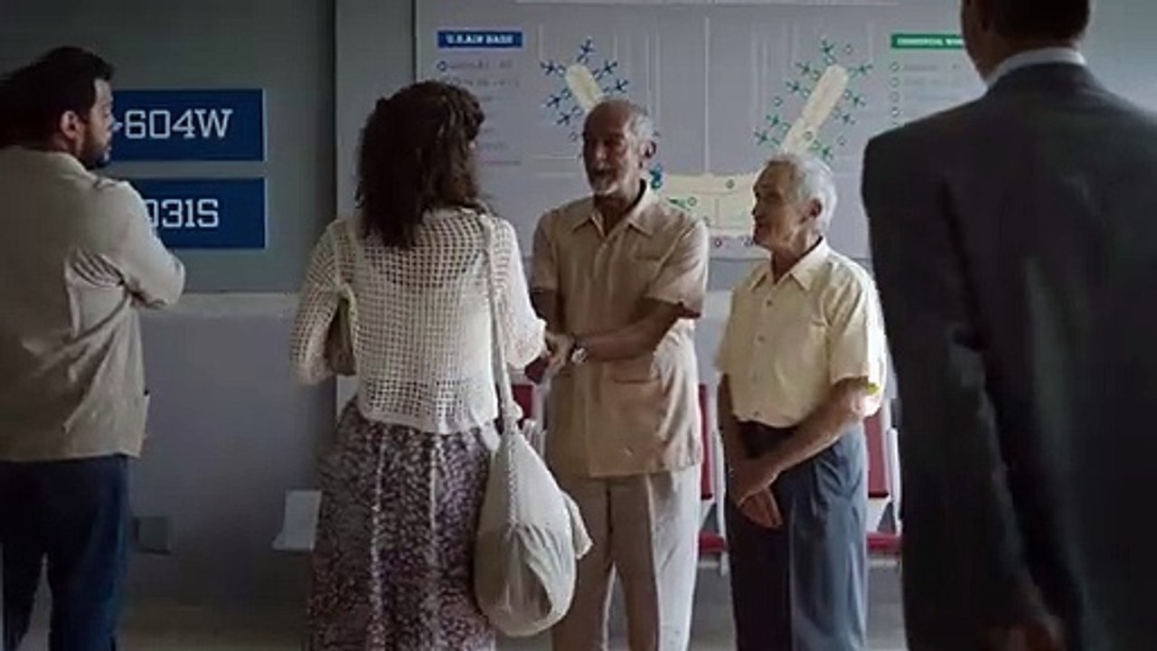 Llegaron de noche Tráiler