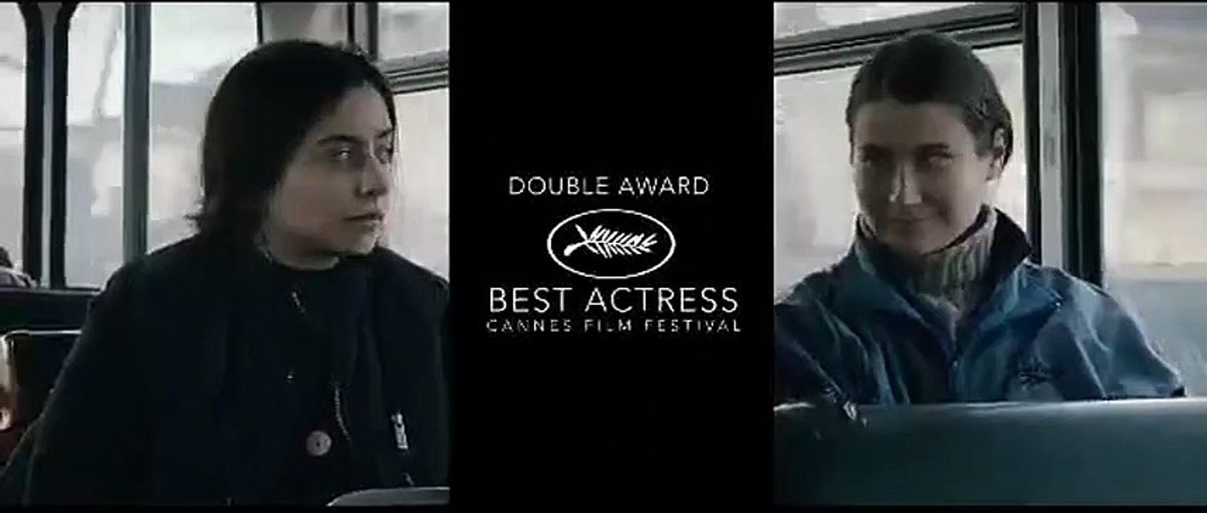 Jenseits der Hügel Trailer DF