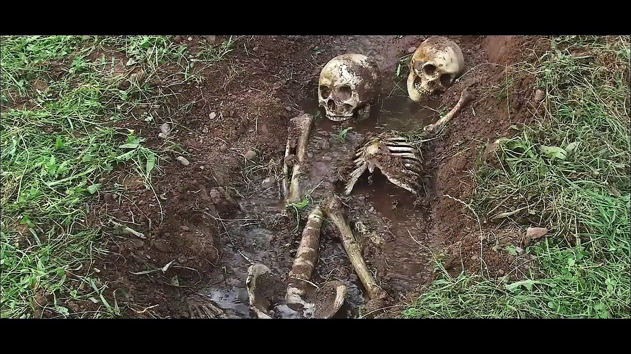La cripta, el último secreto Tráiler