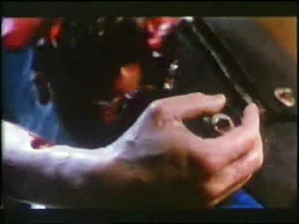 Piranha II - Fliegende Killer Trailer DF