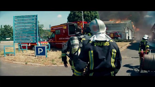 Através do Fogo Trailer Legendado