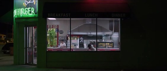 Pequeños detalles Tráiler