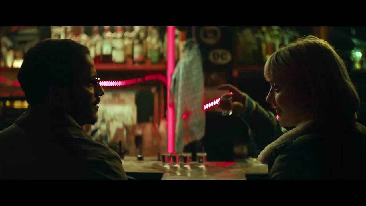 Fuego cruzado por Navidad Tráiler VO