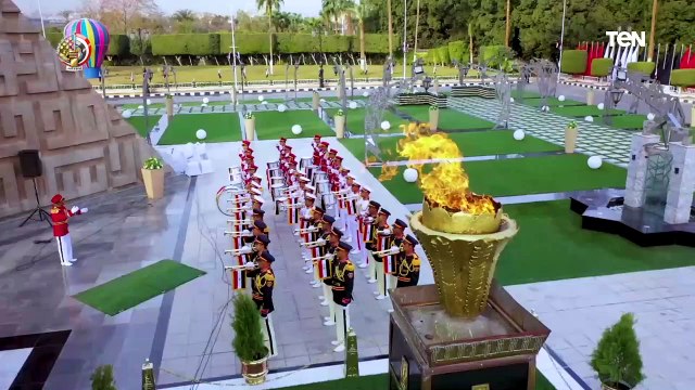 الرئيس السيسى ينيب وزير الدفاع لوضع إكليل الزهور على النصب التذكارى لشهداء القوات المسلحة