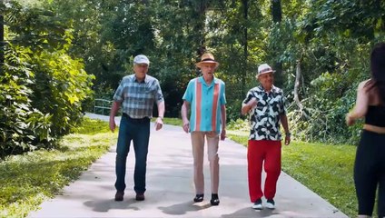 Em Guerra Com o Vovô Trailer Original