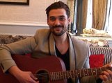 Exclu vidéo : Florent Mothe (Mozart, l'opéra Rock) dévoile les secrets de son premier album !