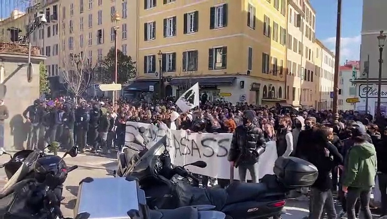 Une manifestation de lycéens pour Yvan Colonna dégénère en Corse