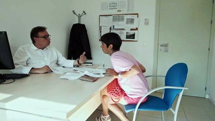 La primera mujer Tráiler