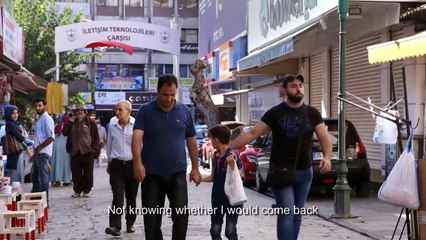 Refugiados: Escapando del caos Tráiler VO