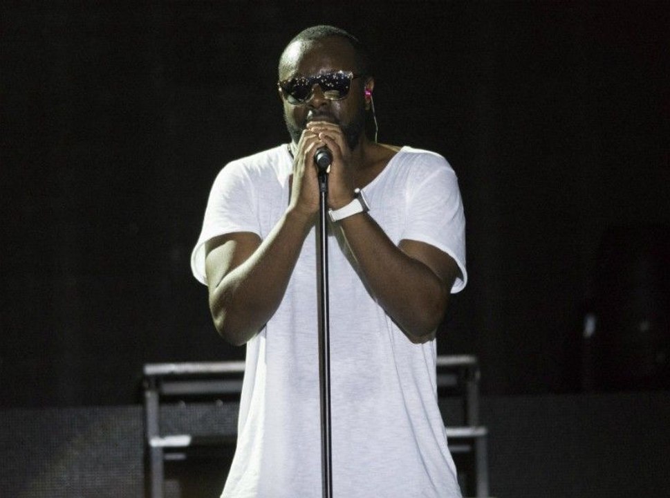 Corse : Le rappeur Maître Gims parvient à s'échapper d'un bateau en flammes