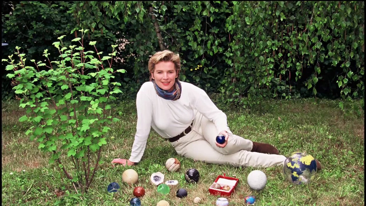 Anniversaire d'Elise Lucet : Retour sur son parcours en images