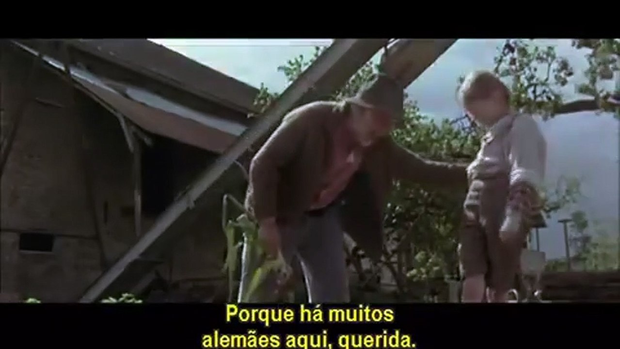 Sobrevivendo com Lobos Trailer Legendado