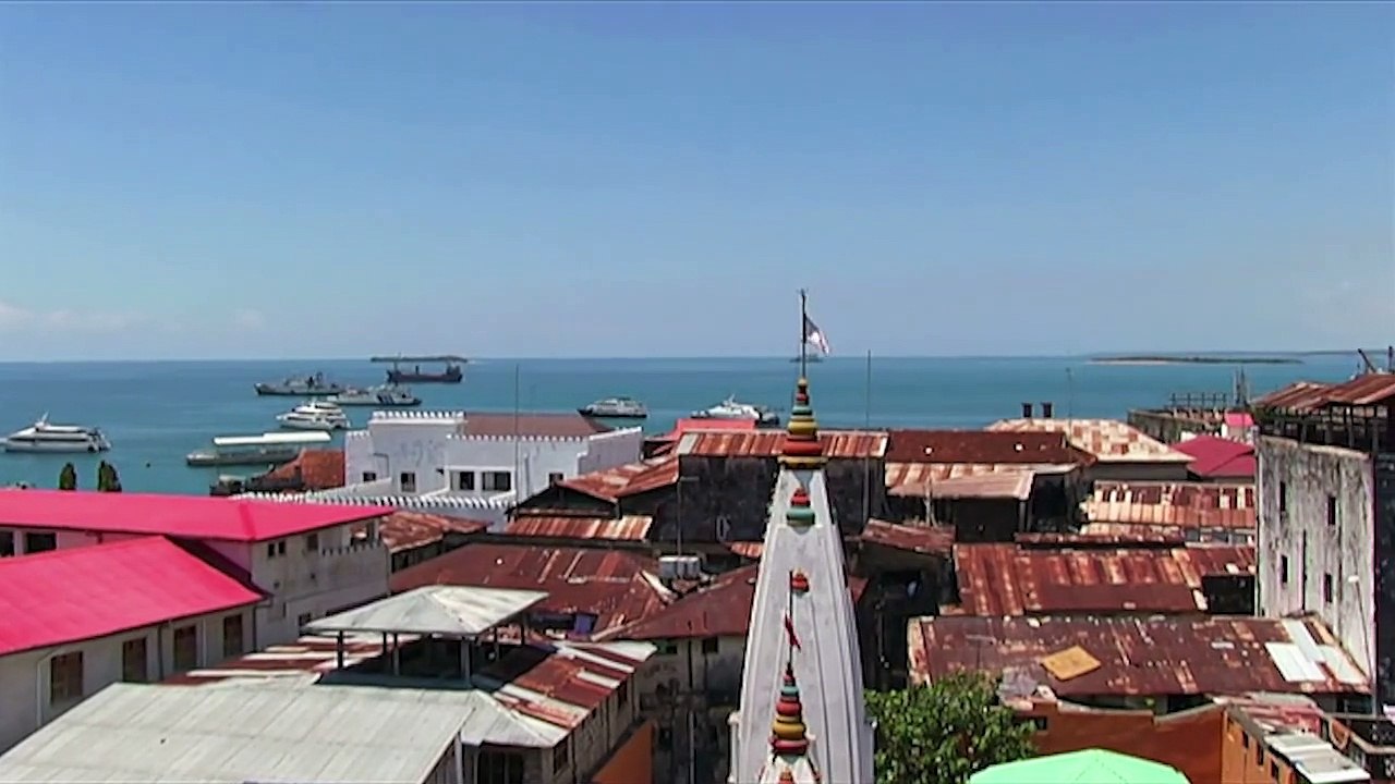 Exclu Public : Tal interprète "Jambo" et "ADN", deux titres de son nouvel album !