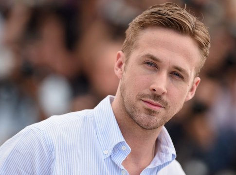 Exclu vidéo : L’homme le plus sexy de la planète, Ryan Gosling, est enfin arrivé à Cannes !