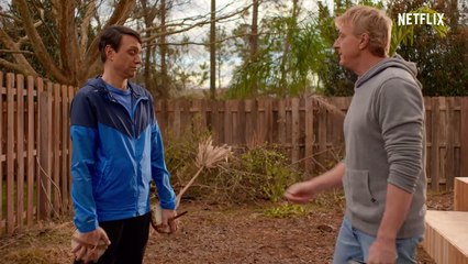 Cobra Kai 1ª Temporada Trailer Legendado