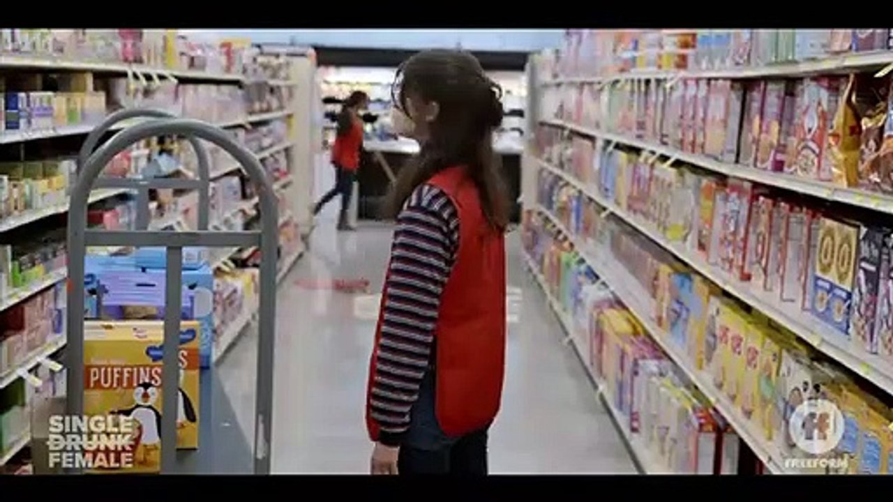 Single Drunk Female Trailer Original 1ª Temporada
