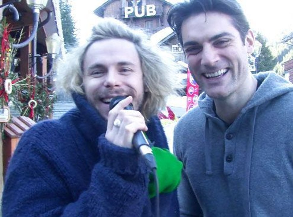 Exclu Vidéo : Gil Alma et J.B Shelmerdine vont-ils réussir à avoir J.J en guest dans Nos Chers Voisins ?