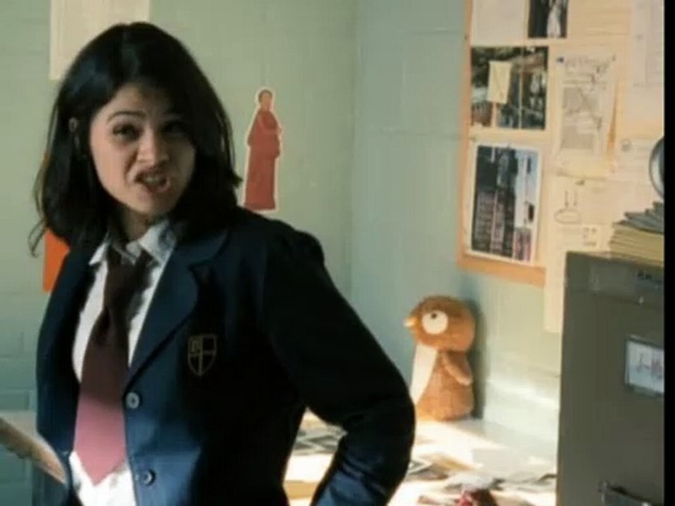 Lange Beine, kurze Lügen (und ein Fünkchen Wahrheit?) Trailer DF